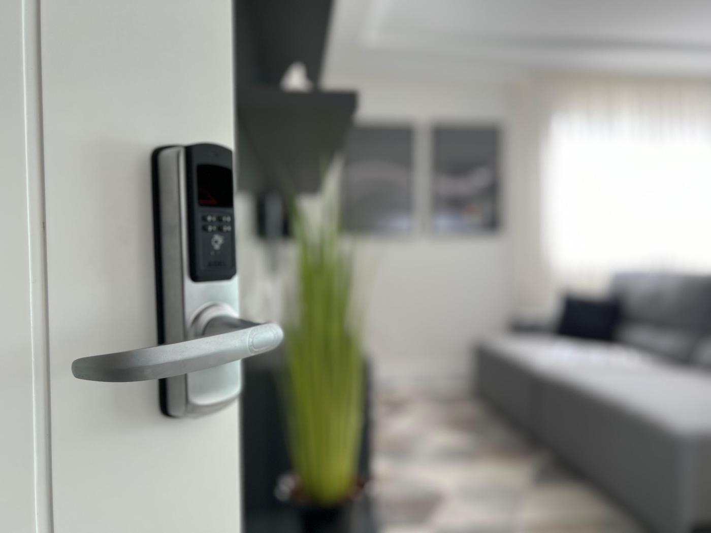 Apartamento à venda com 3 quartos, 107m² - Meia Praia,Itapema