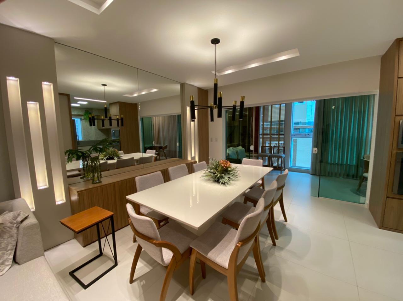 Apartamento à venda com 3 quartos, 180m² - Meia Praia,Itapema