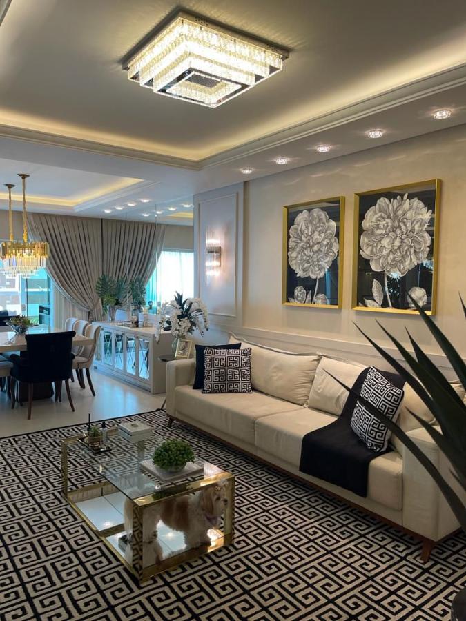 Apartamento à venda com 3 quartos, 180m² - Meia Praia,Itapema