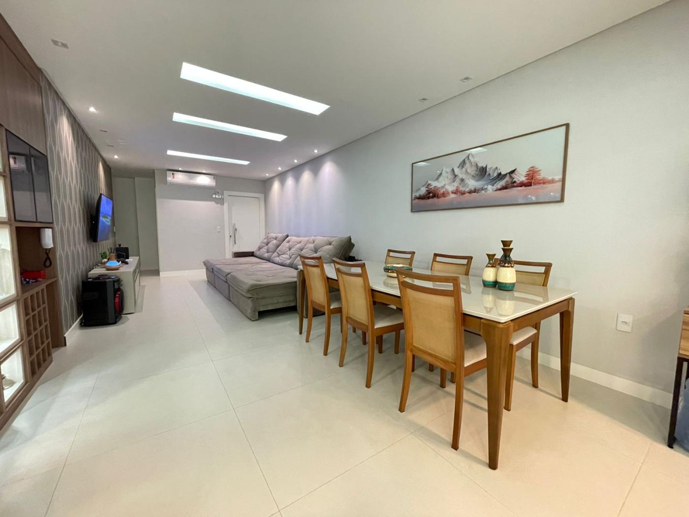 Apartamento à venda com 3 quartos, 180m² - Meia Praia,Itapema