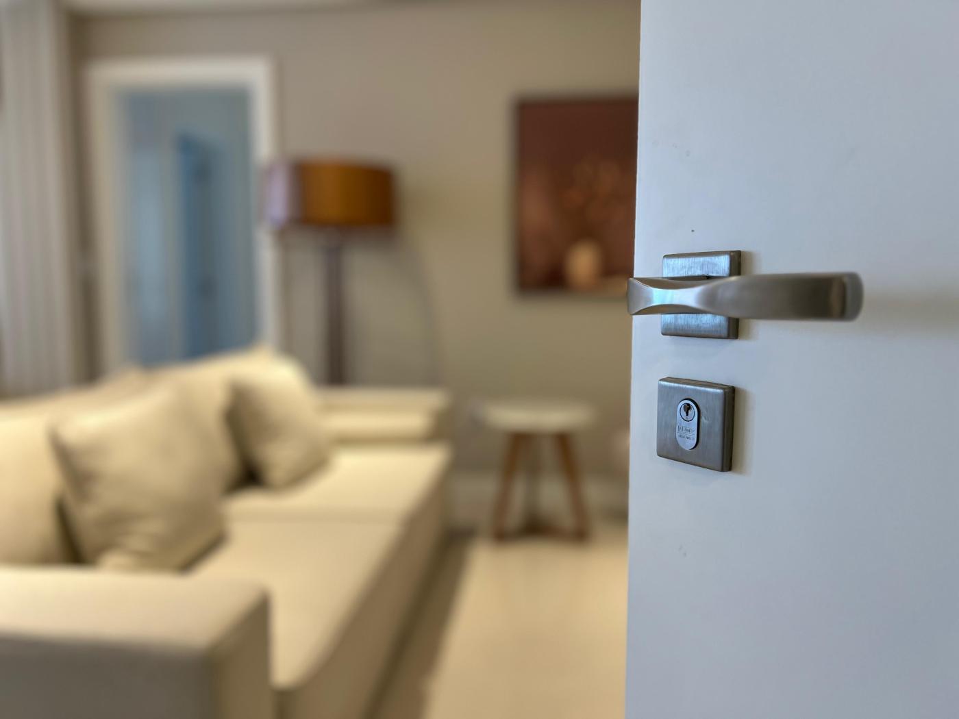  - Apartamento Quadra Mar para Venda em Itapema, Centro, 3 dormitórios, 3 suítes, 4 banheiros, 3 vagas