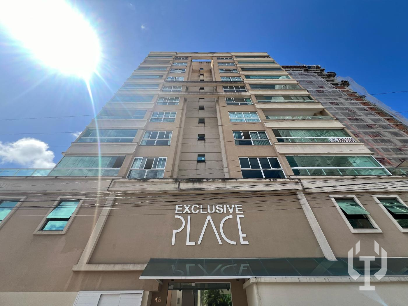  - Apartamento para Venda em Itapema, Centro, 3 dormitórios, 3 suítes, 2 vagas