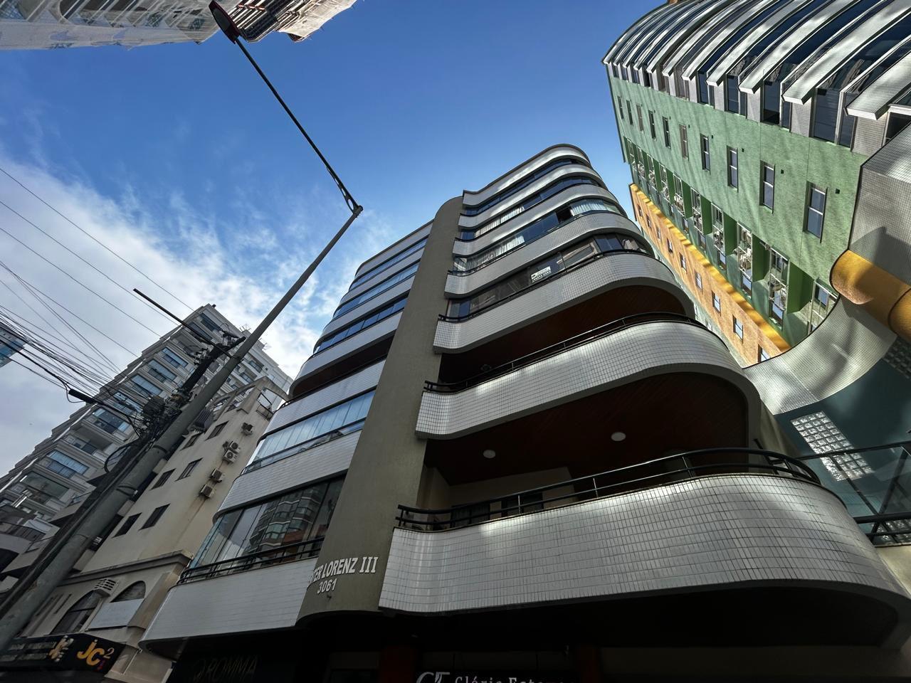 Apartamento à venda com 3 quartos, 101m² - Meia Praia,Itapema