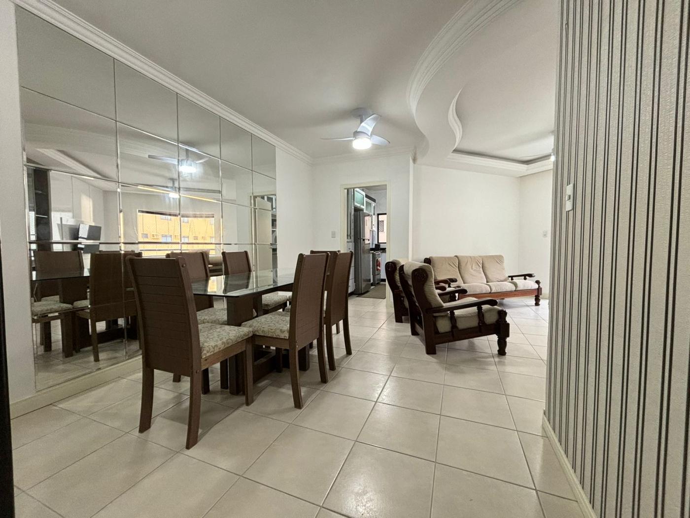 Apartamento à venda com 3 quartos, 101m² - Meia Praia,Itapema