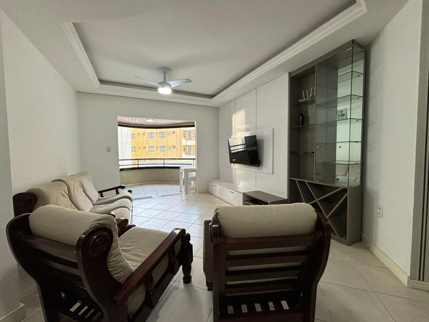  - Apartamento para Venda em Itapema, Meia Praia, 3 dormitórios, 1 suíte, 2 vagas