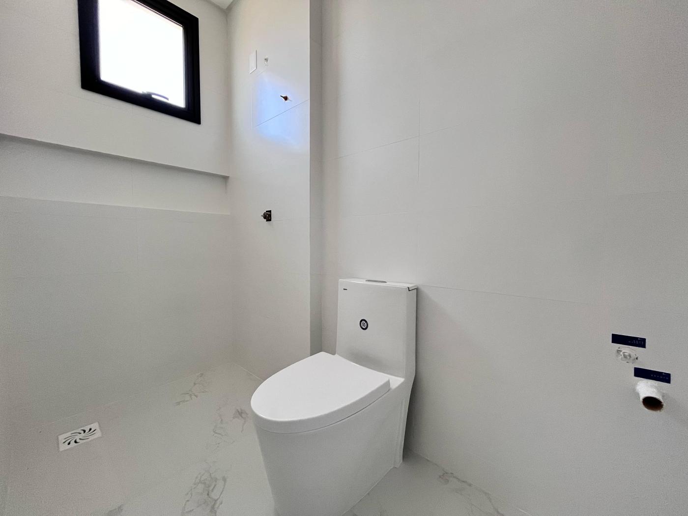 Apartamento à venda com 3 quartos, 153m² - Meia Praia,Itapema