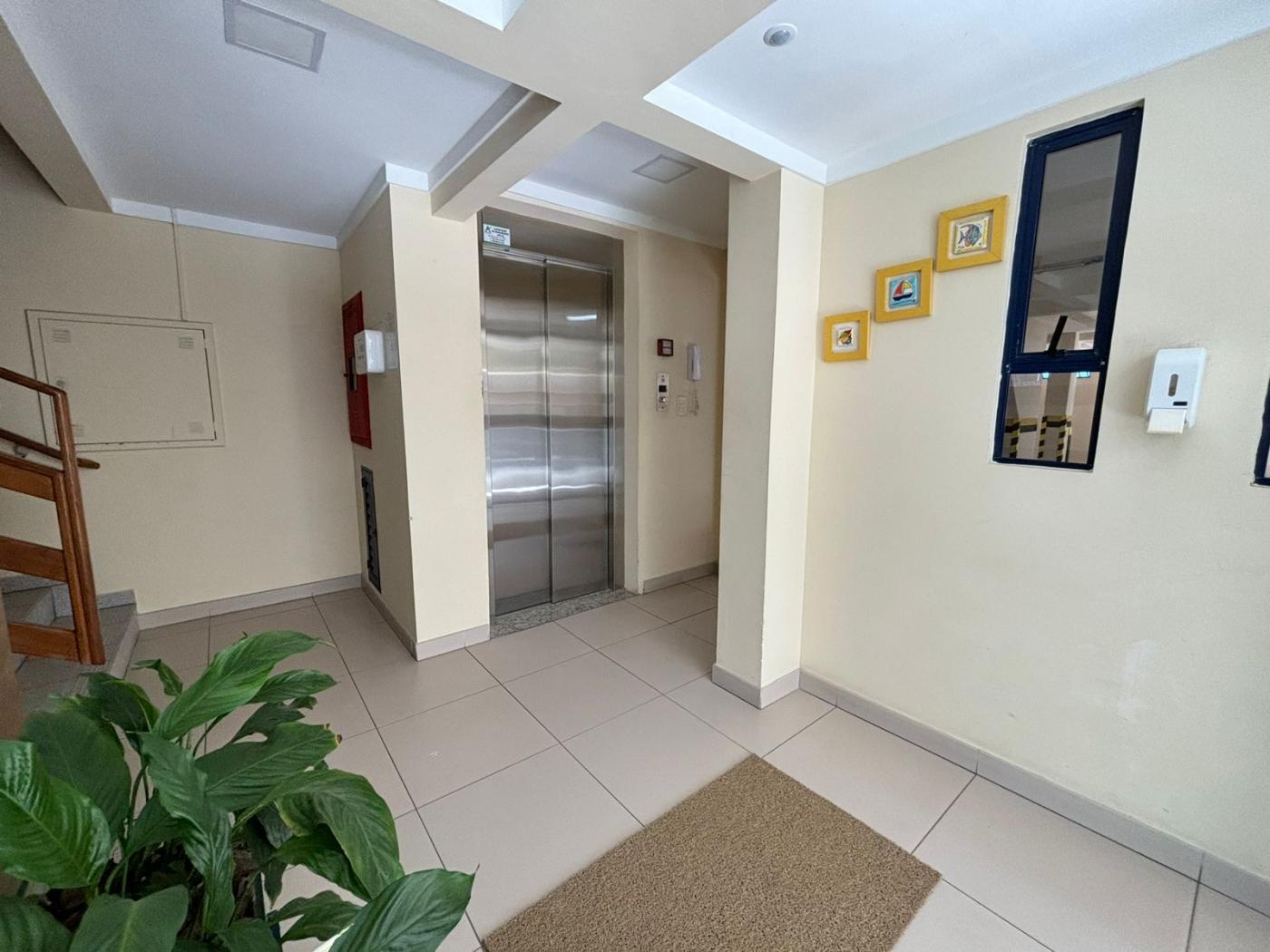  - Apartamento para Venda em Itapema, Canto da Praia, 2 dormitórios, 1 suíte, 1 vaga