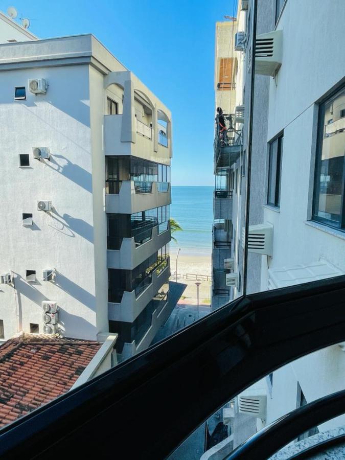  - Apartamento para Venda em Itapema, Meia Praia, 3 dormitórios, 1 suíte, 2 vagas