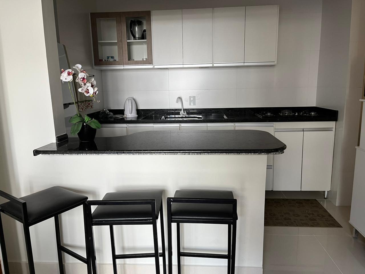  - Apartamento para Venda em Itapema, Meia Praia, 2 dormitórios, 1 suíte, 1 vaga