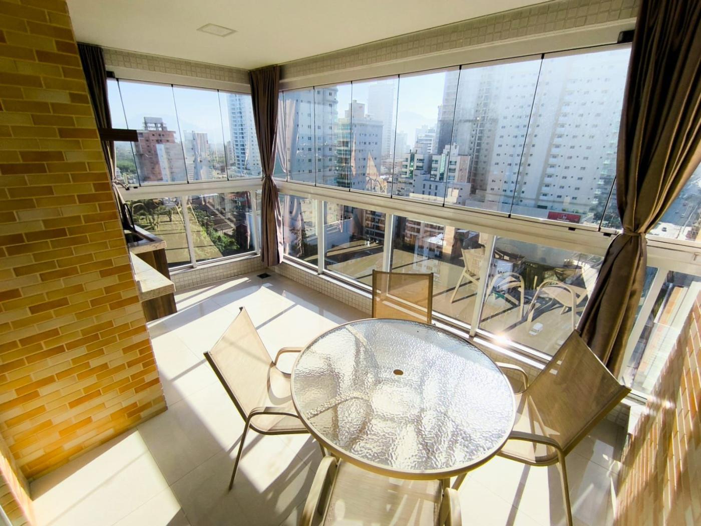 Apartamento à venda com 2 quartos - Meia Praia,Itapema