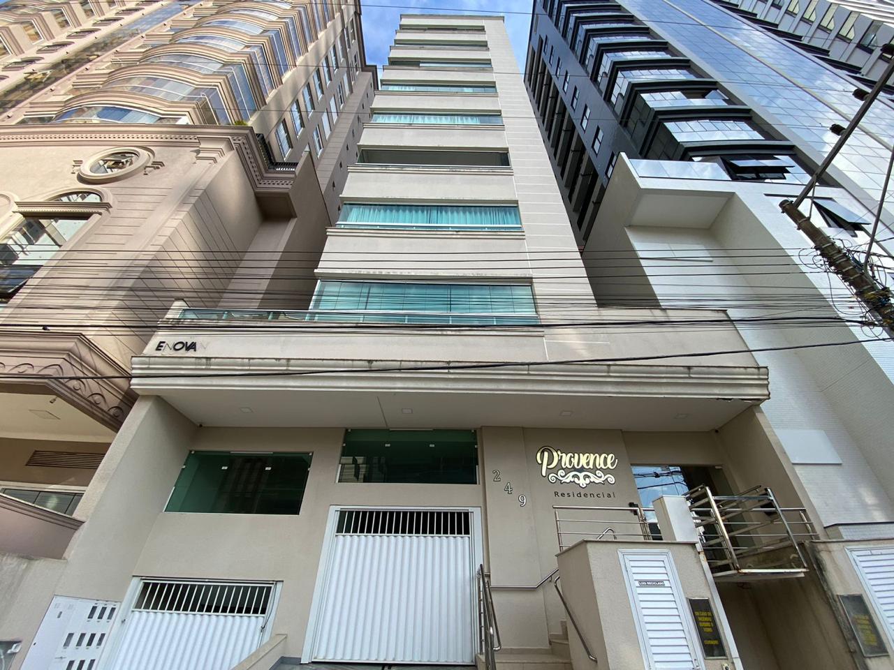 Apartamento à venda com 3 quartos, 123m² - Meia Praia,Itapema