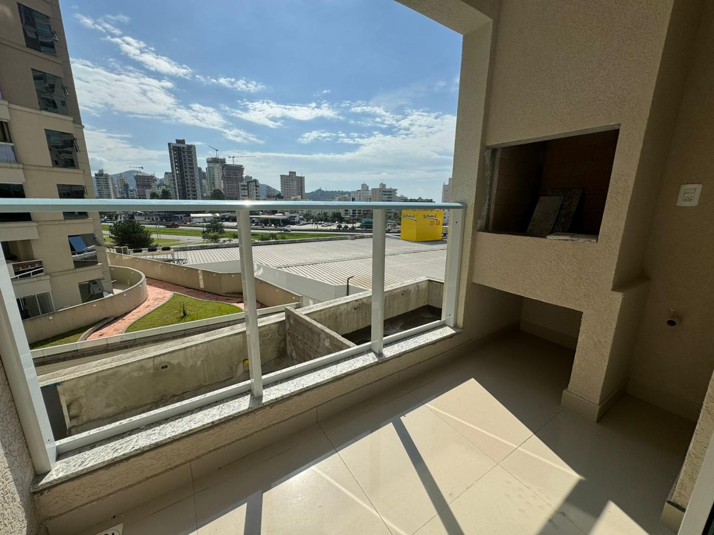  - Apartamento Mobiliado para Venda em Itapema, Tabuleiro, 2 dormitórios, 1 suíte, 2 banheiros, 1 vaga