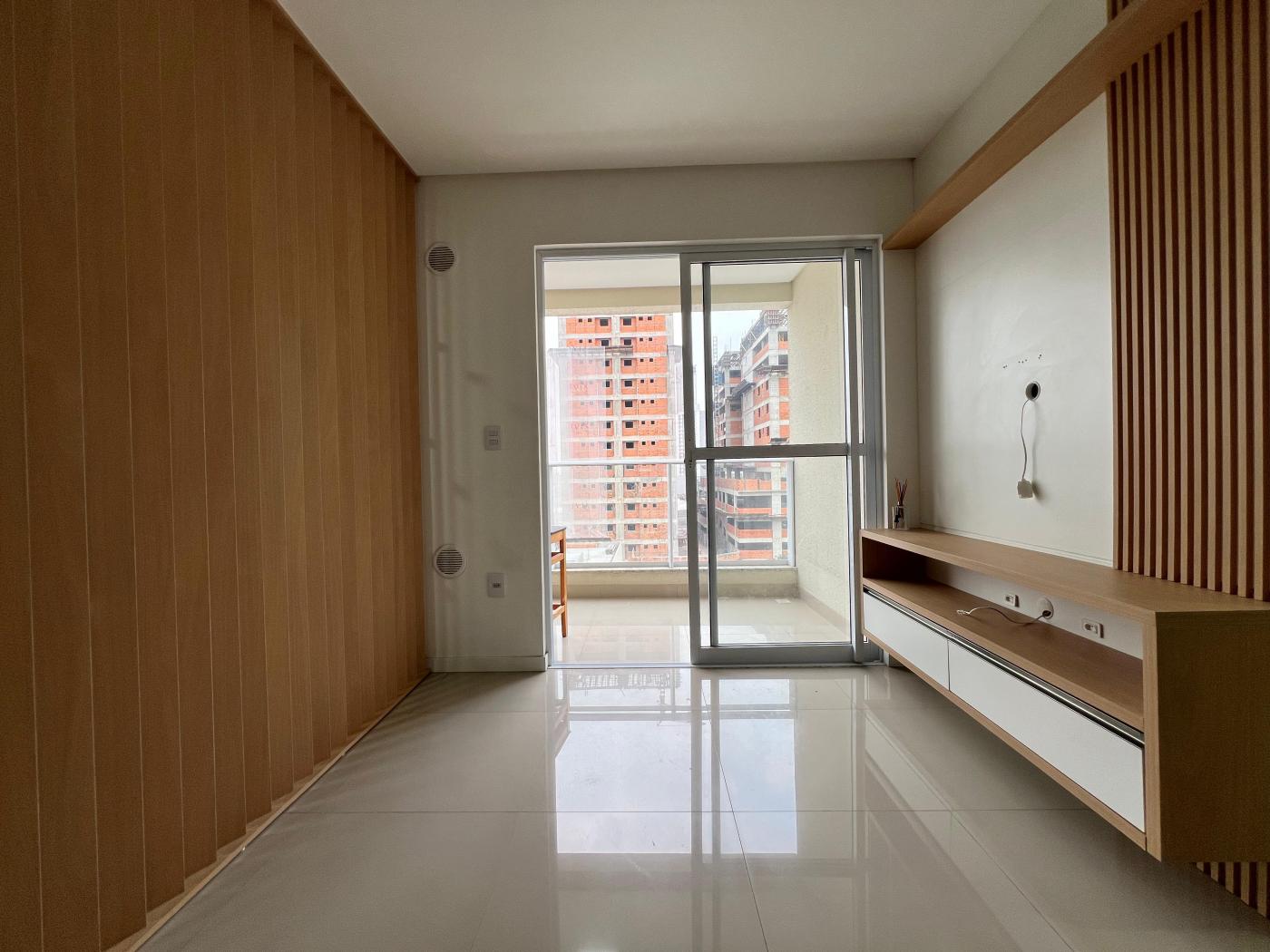  - Apartamento para Venda em Itapema, Tabuleiro, 2 dormitórios, 1 suíte, 2 banheiros, 1 vaga