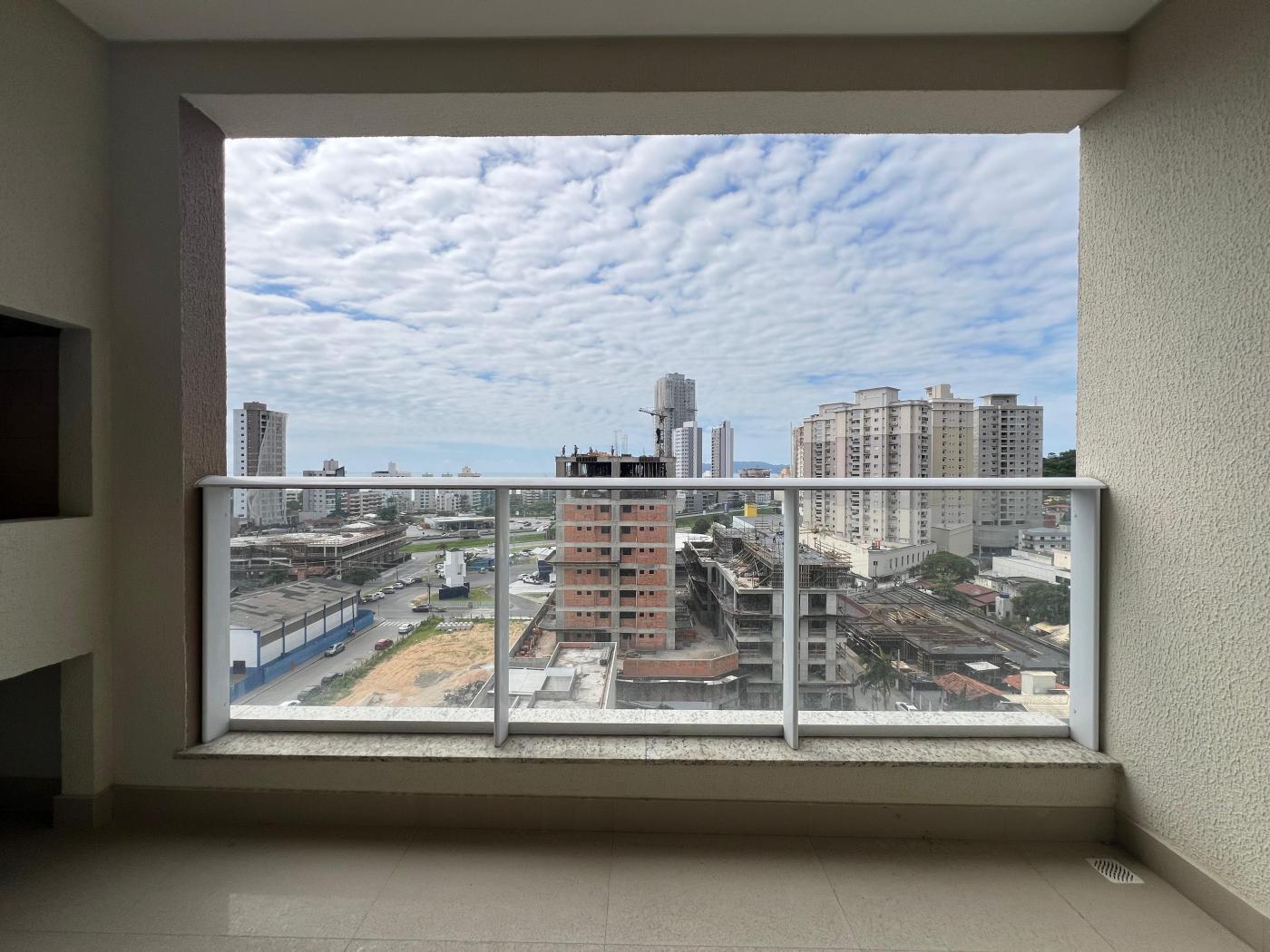  - Apartamento para Venda em Itapema, Tabuleiro, 2 dormitórios, 1 suíte, 2 banheiros, 1 vaga