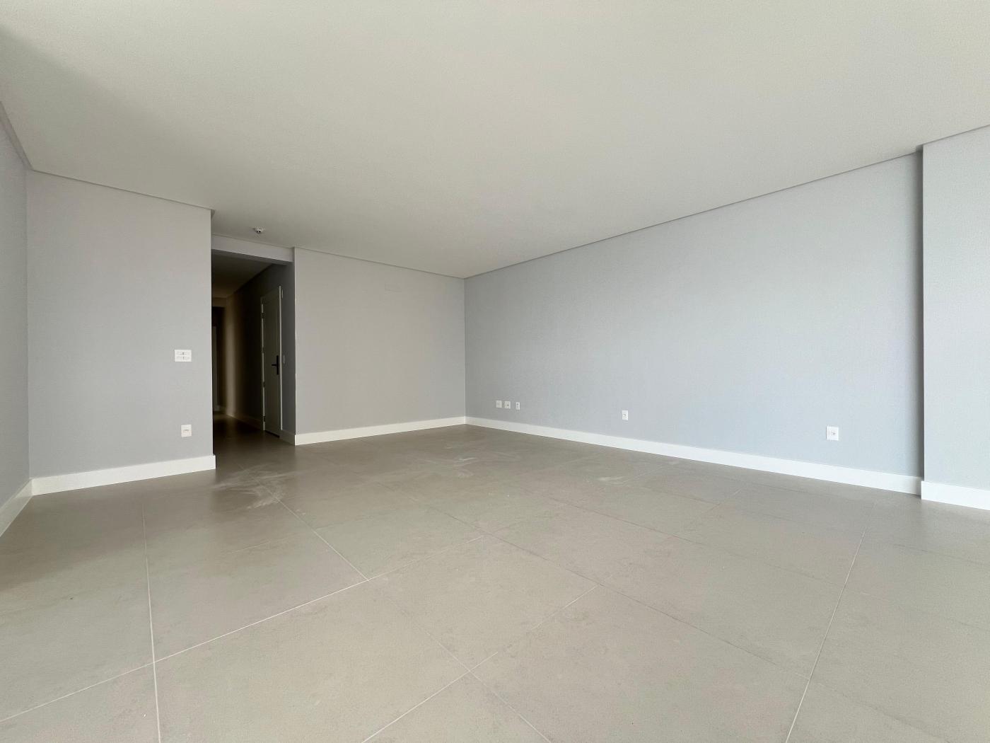 Apartamento à venda com 3 quartos, 160m² - Meia Praia,Itapema