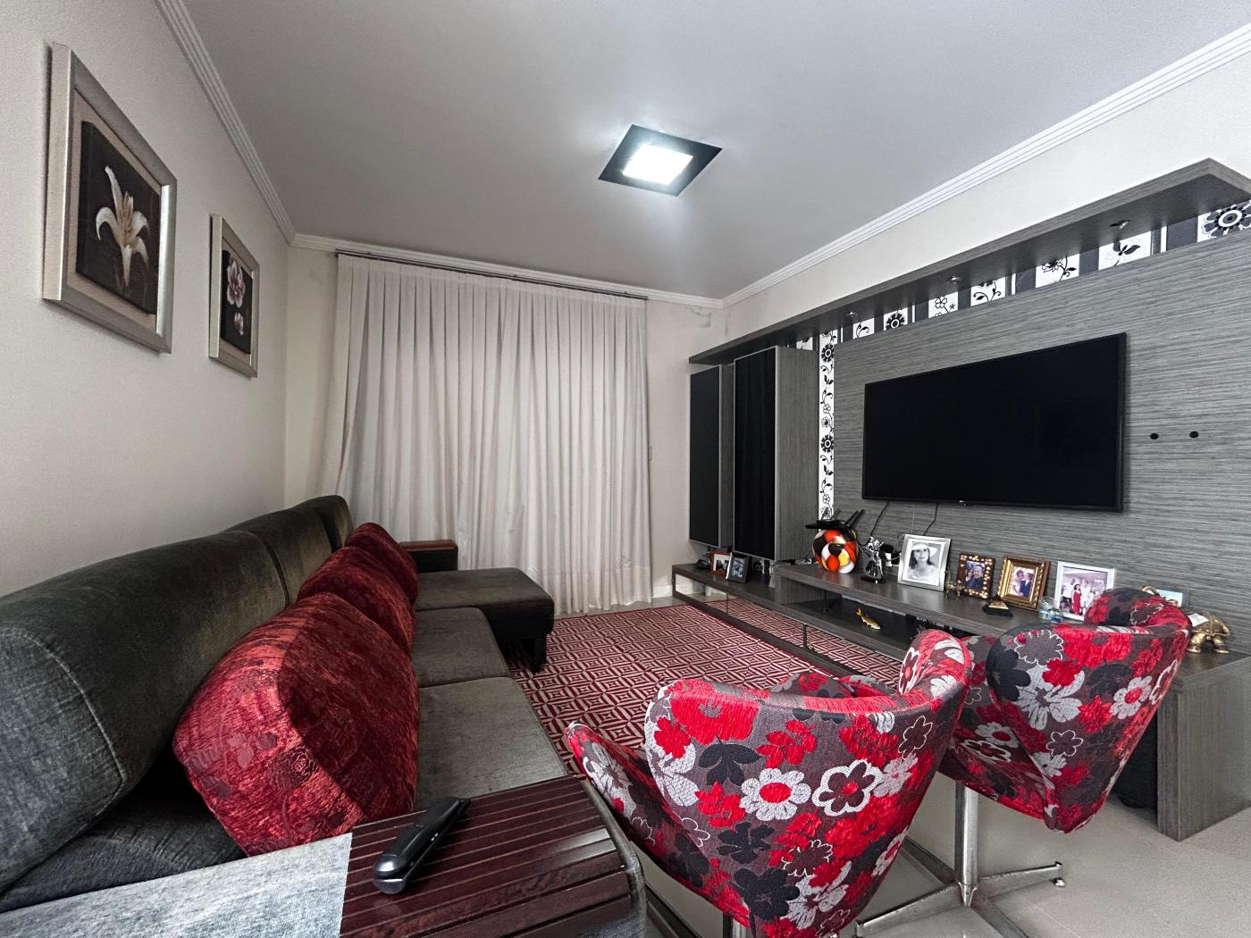  - Apartamento para Venda em Itapema, Meia Praia, 4 dormitórios, 1 suíte, 2 banheiros, 1 vaga