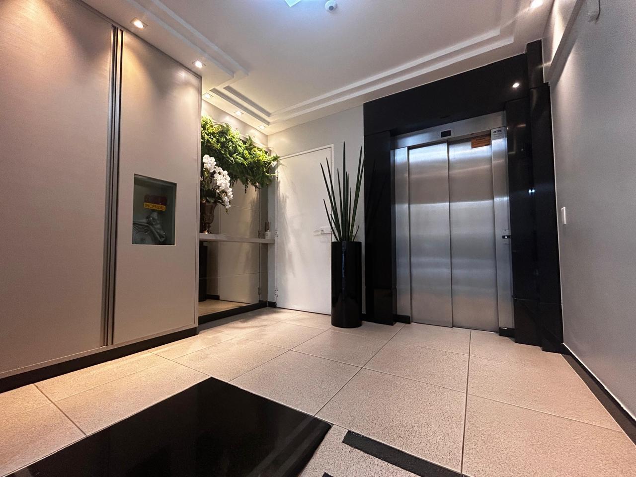 Apartamento à venda com 3 quartos, 108m² - Meia Praia,Itapema