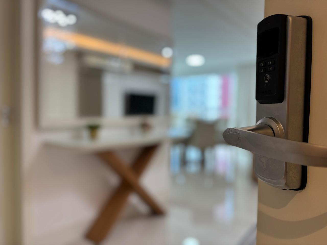 Apartamento à venda com 3 quartos, 122m² - Meia Praia,Itapema