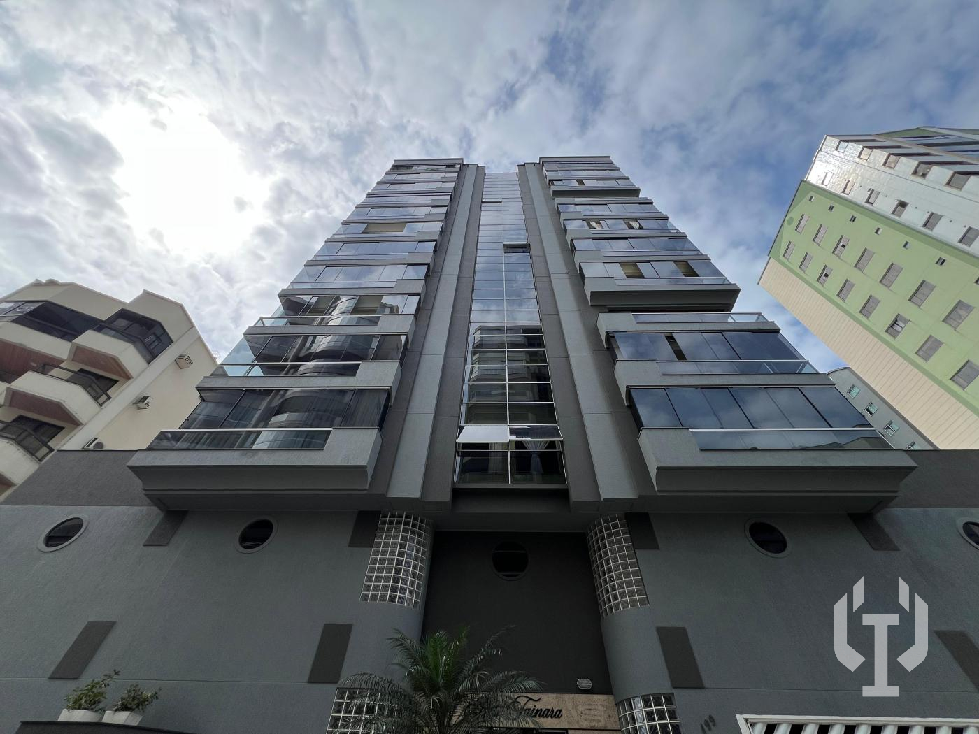 Apartamento à venda com 4 quartos, 139m² - Meia Praia,Itapema