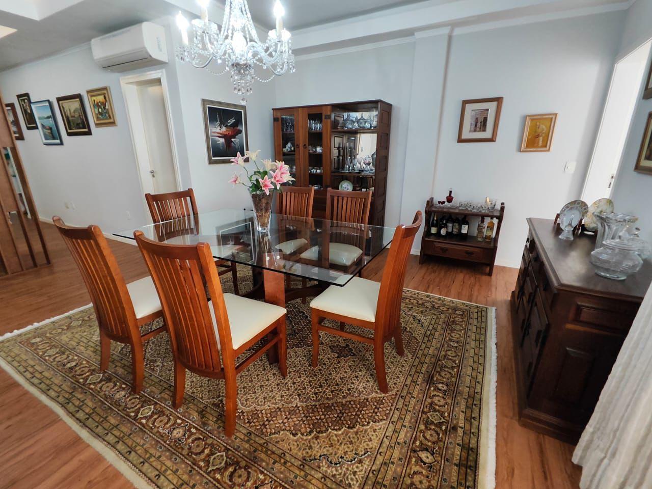  - Apartamento para Venda em Itapema, Meia Praia, 4 dormitórios, 4 suítes, 4 banheiros, 2 vagas