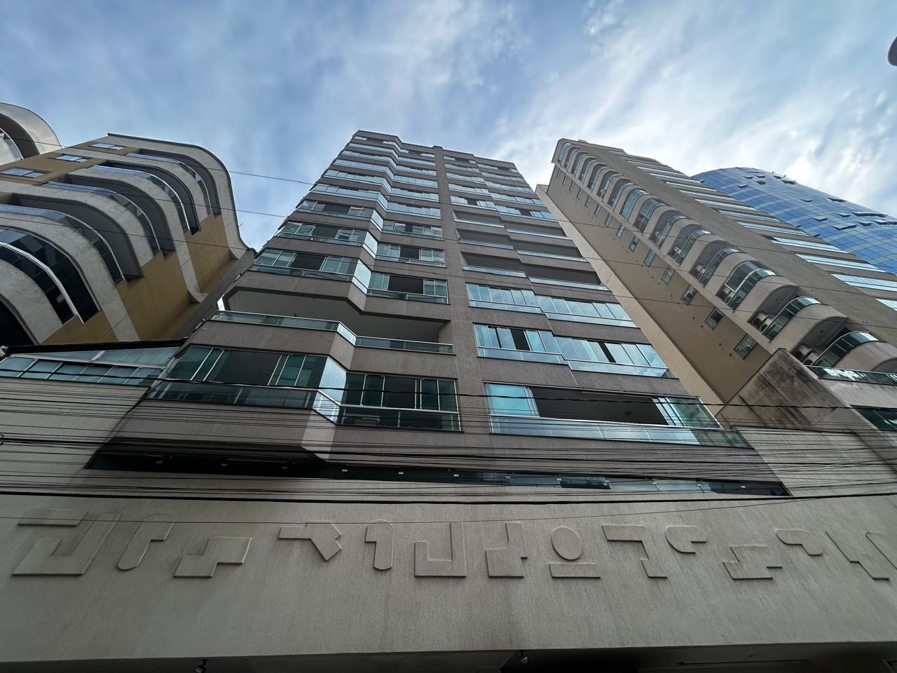 Apartamento à venda com 3 quartos, 97m² - Meia Praia,Itapema