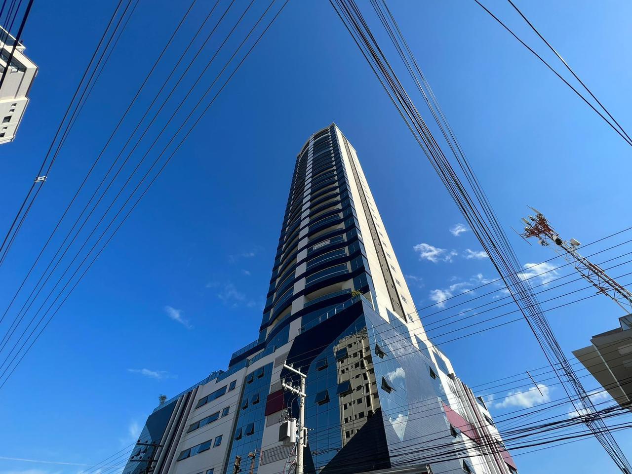 Apartamento à venda com 3 quartos, 128m² - Meia Praia,Itapema