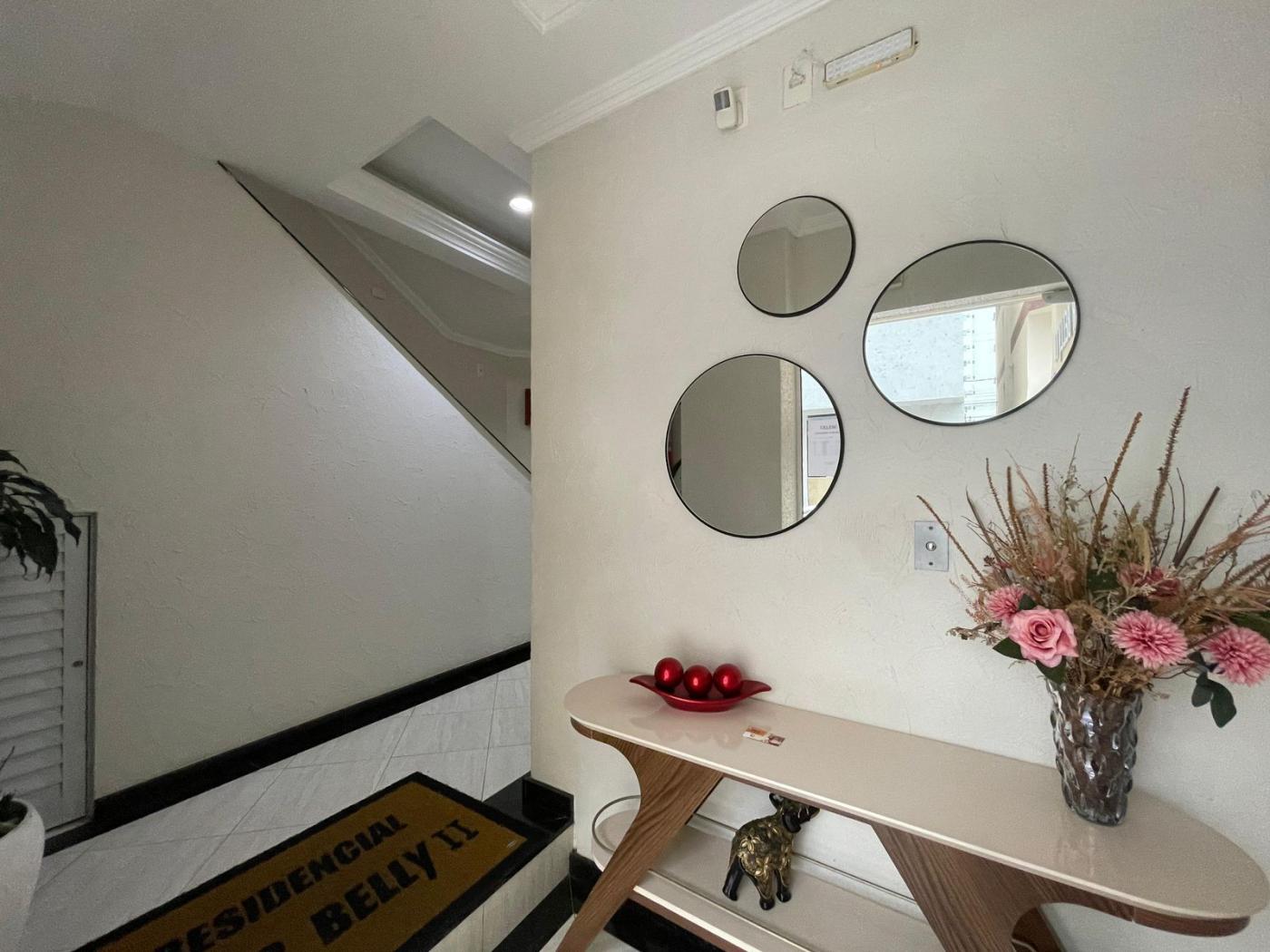 Apartamento à venda com 3 quartos, 196m² - Meia Praia,Itapema