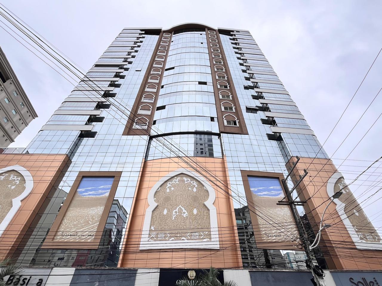 Apartamento à venda com 3 quartos, 178m² - Meia Praia,Itapema