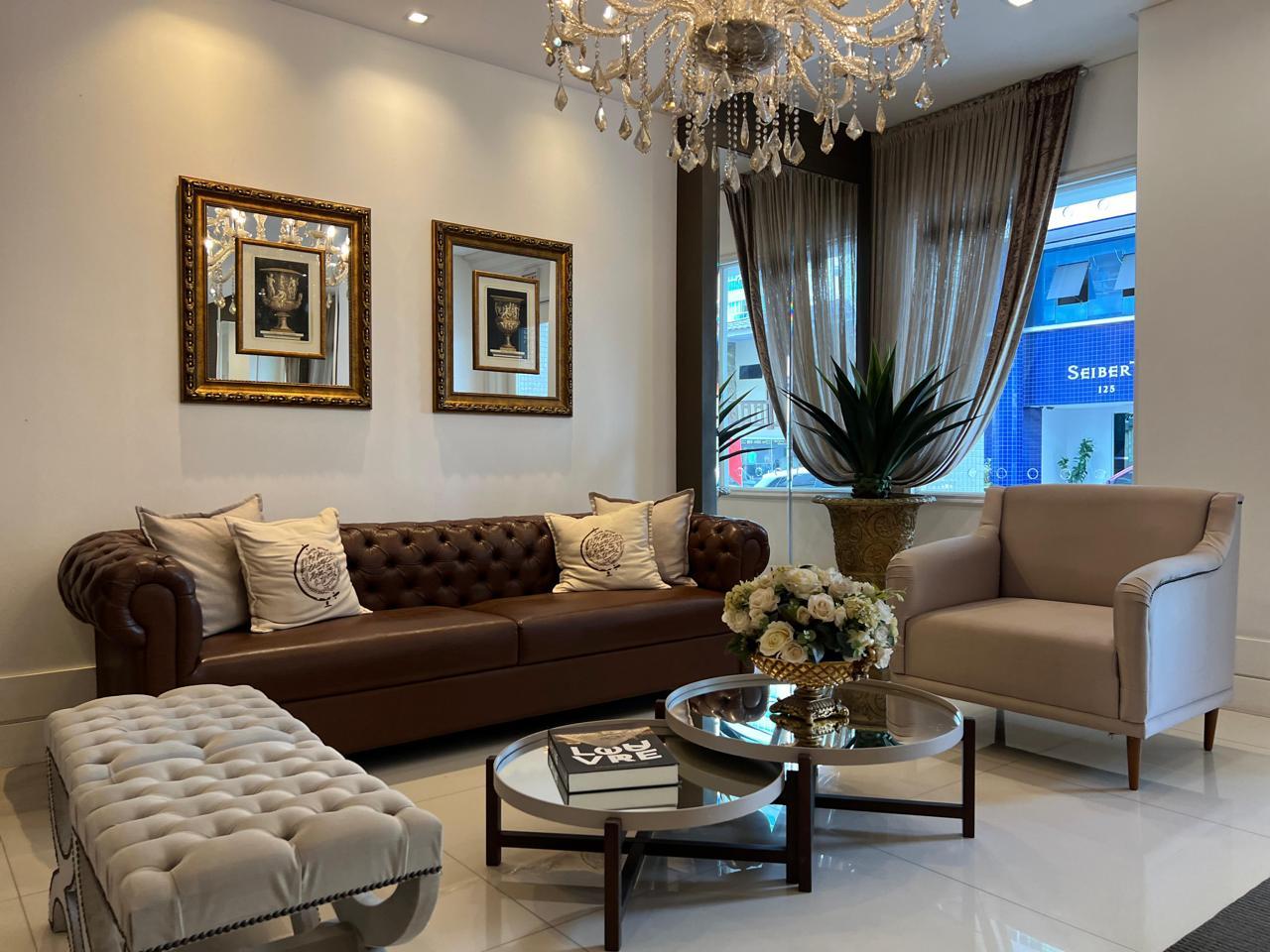  - Apartamento para Venda em Itapema, Meia Praia, 3 dormitórios, 3 suítes, 4 banheiros, 2 vagas