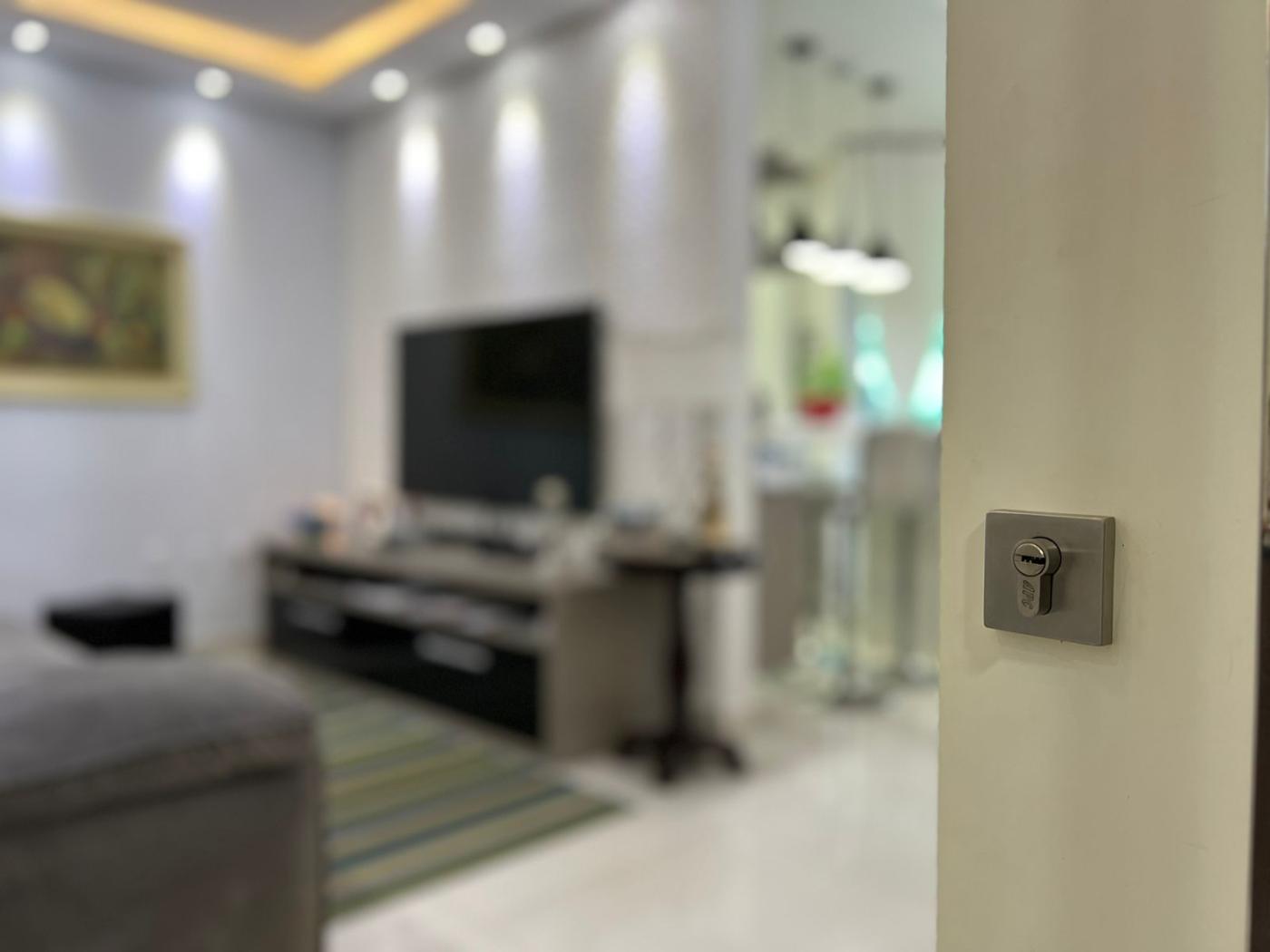 Apartamento à venda com 3 quartos, 135m² - Meia Praia,Itapema