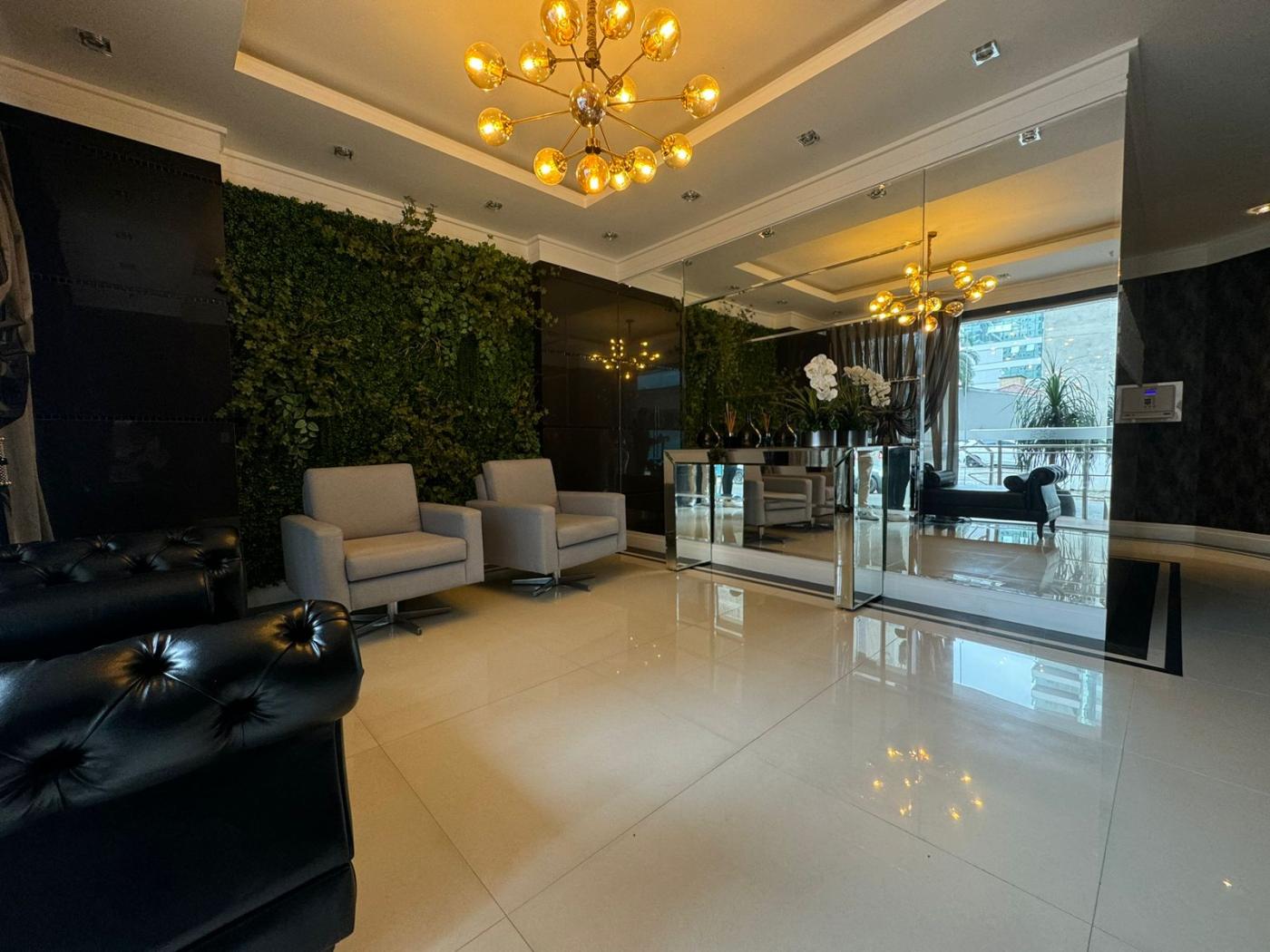 Apartamento à venda com 3 quartos, 154m² - Meia Praia,Itapema