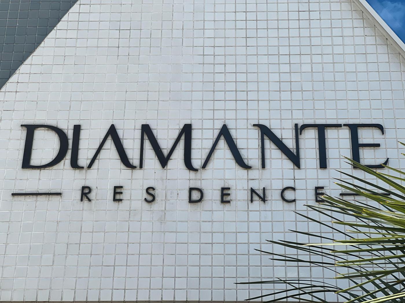 Apartamento à venda com 3 quartos, 125m² - Meia Praia,Itapema