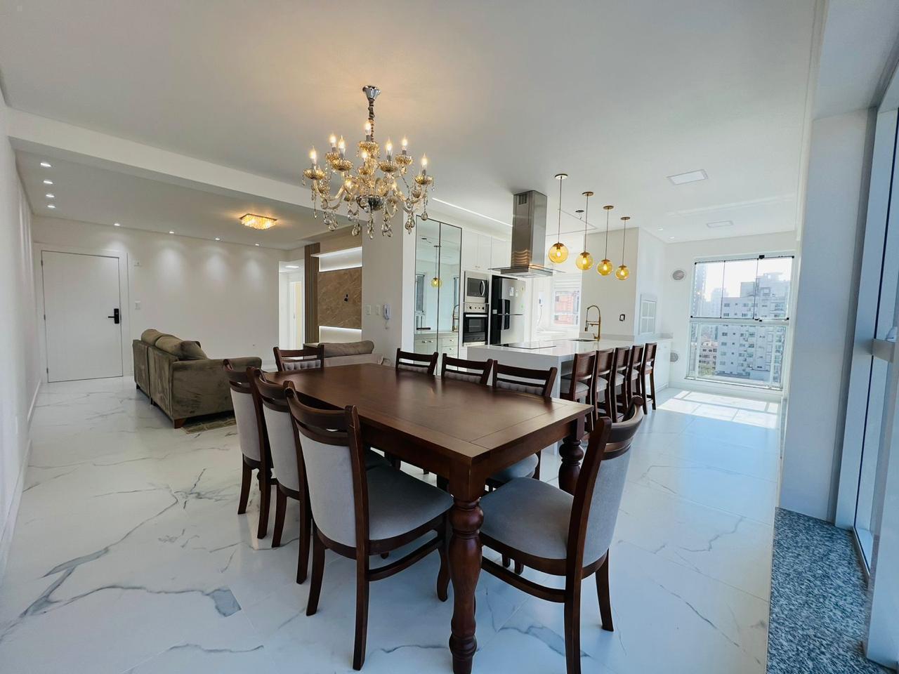 Apartamento à venda com 3 quartos, 117m² - Meia Praia,Itapema