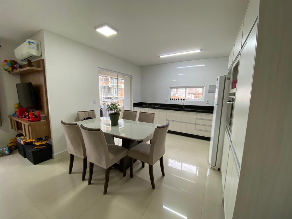 Apartamento à venda, 76m² - Meia Praia,Itapema