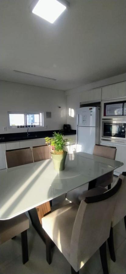 Apartamento à venda, 76m² - Meia Praia,Itapema