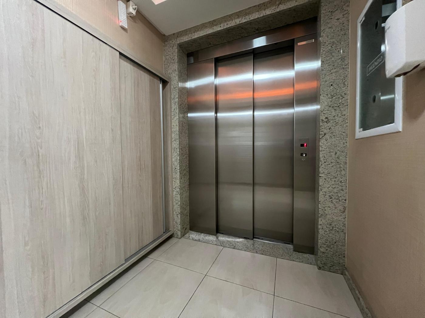 Apartamento à venda com 2 quartos, 103m² - Meia Praia,Itapema