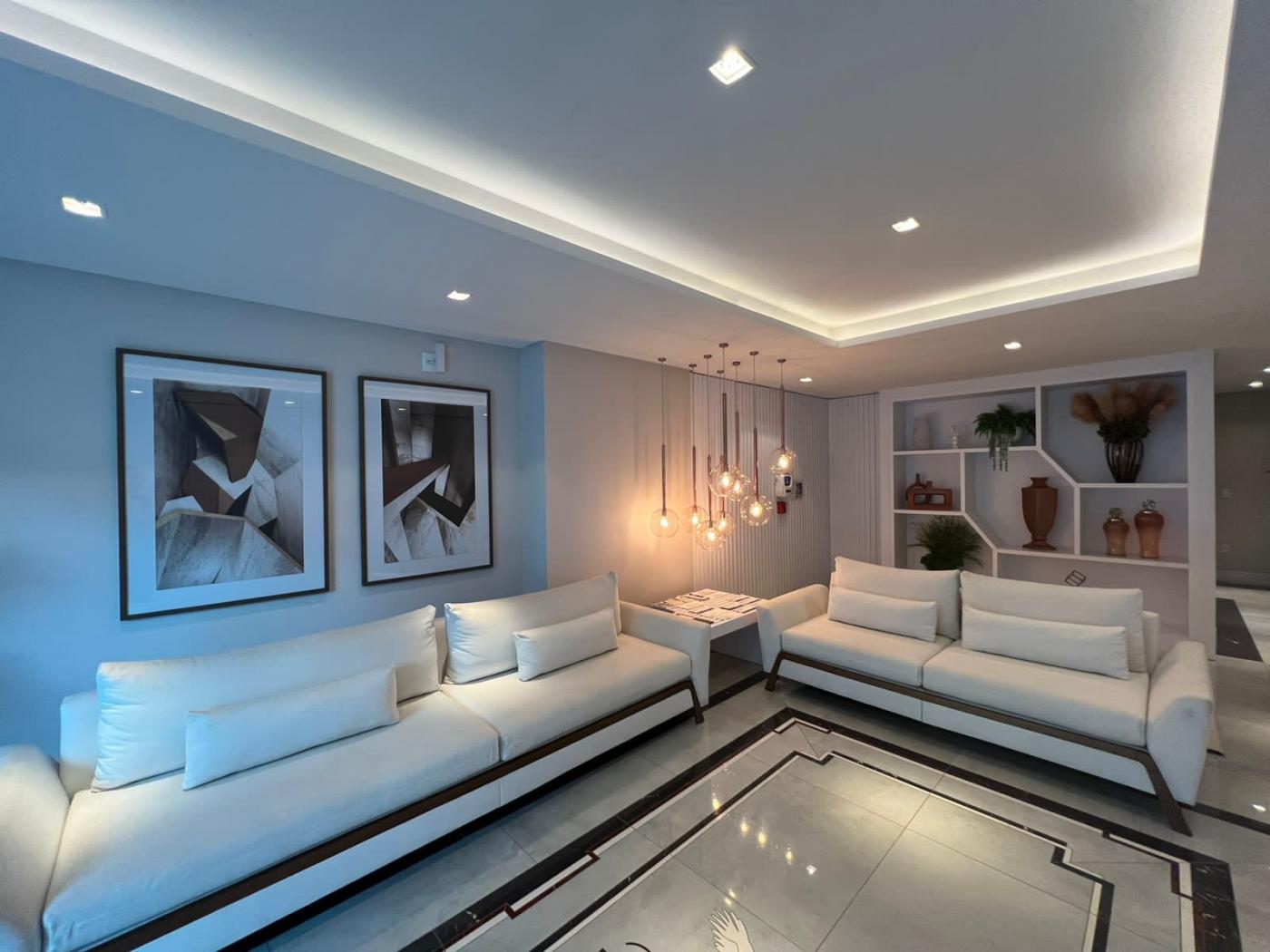 Apartamento à venda com 3 quartos, 110m² - Meia Praia,Itapema