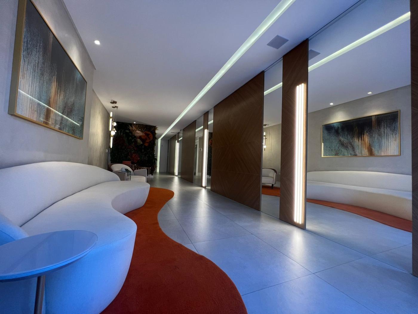 Apartamento à venda com 3 quartos, 124m² - Meia Praia,