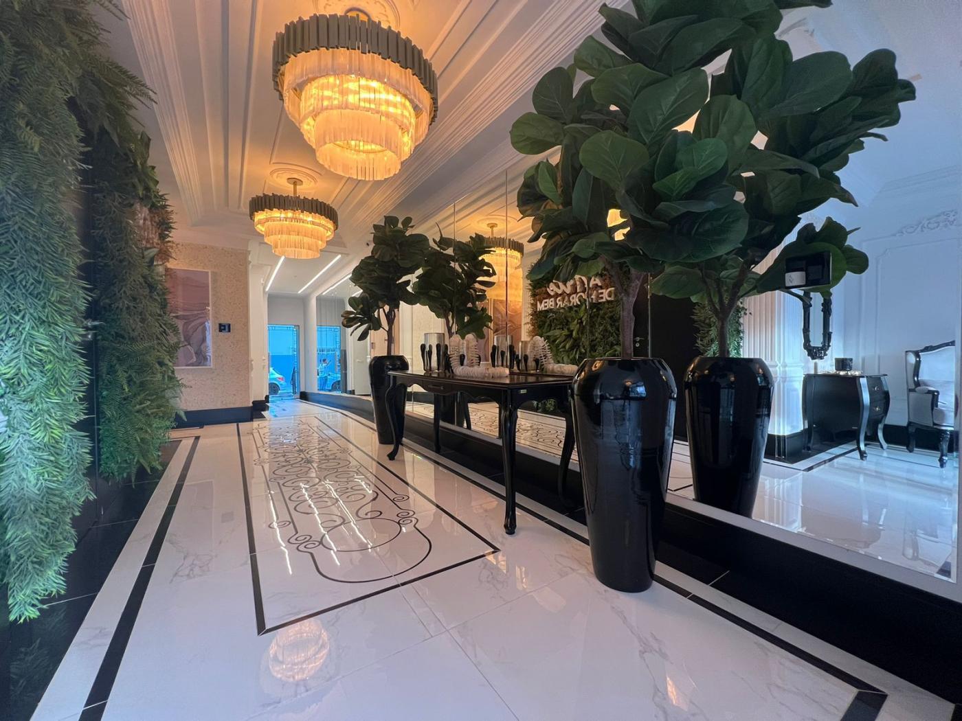 Apartamento à venda com 3 quartos, 130m² - Meia Praia,Itapema