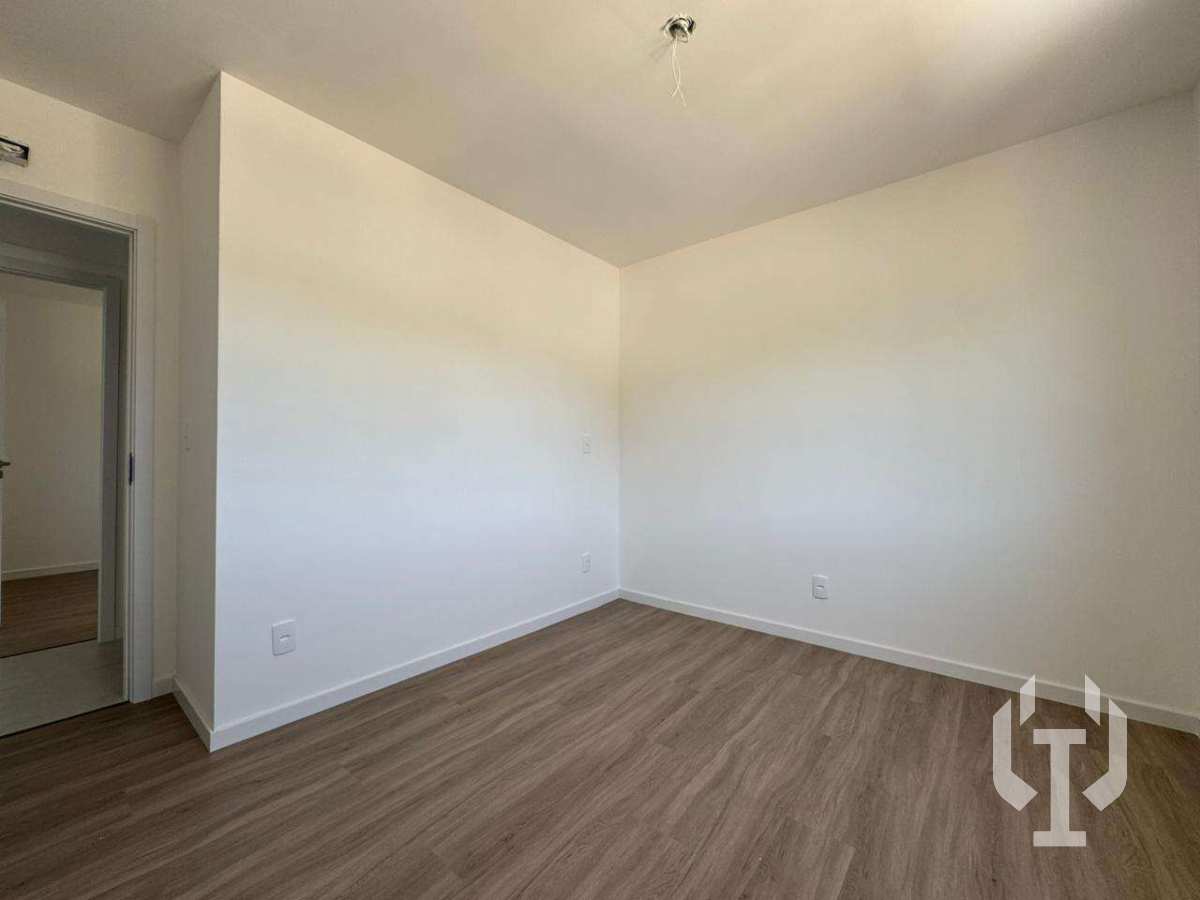  - Apartamento à venda em Itapema, Alto São Bento, com 2 quartos, 56m²