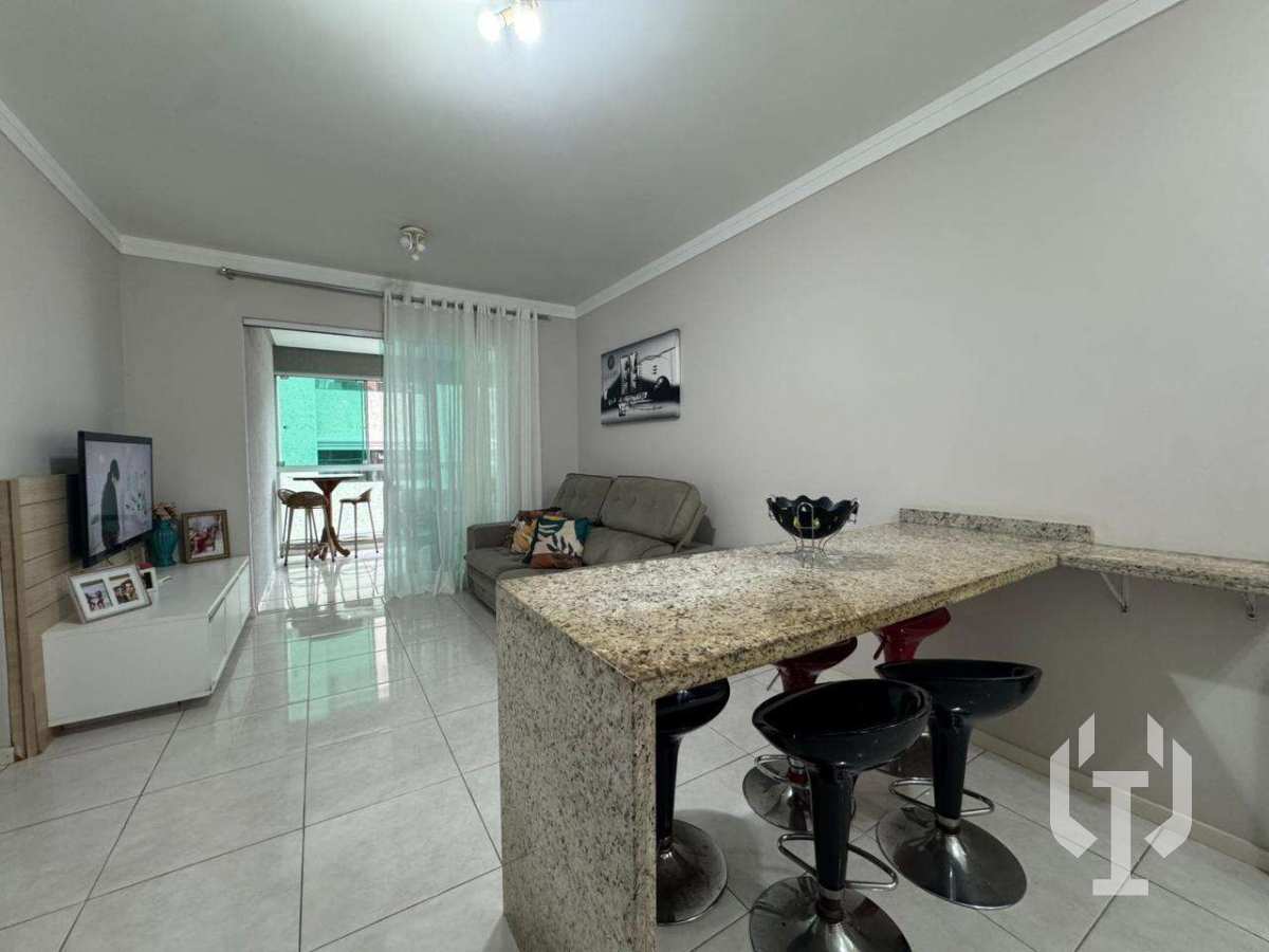 Apartamento à venda, no Renaissance em Itapema, Meia praia, com 2 quartos, 69m² - Invicta Itapema - Assessoria Imobiliária