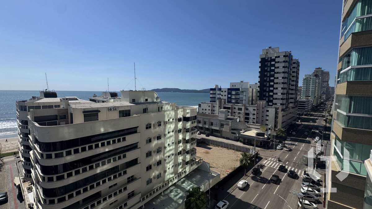  - Apartamento à venda, no ED. LAGO MAGGIORE em Itapema, Meia Praia, com 3 quartos, 121,79m²