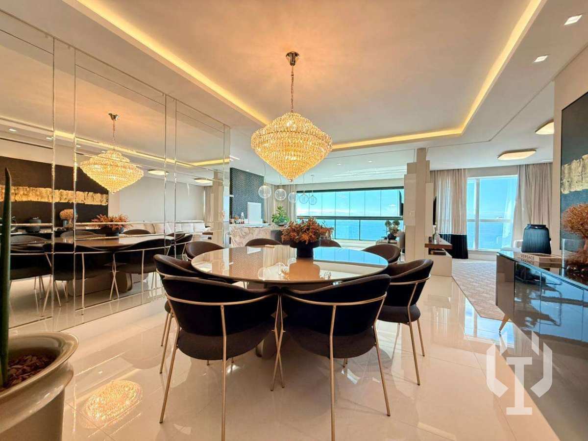 Apartamento de luxo à venda com 4 quartos, 187m² - Meia praia,Itapema