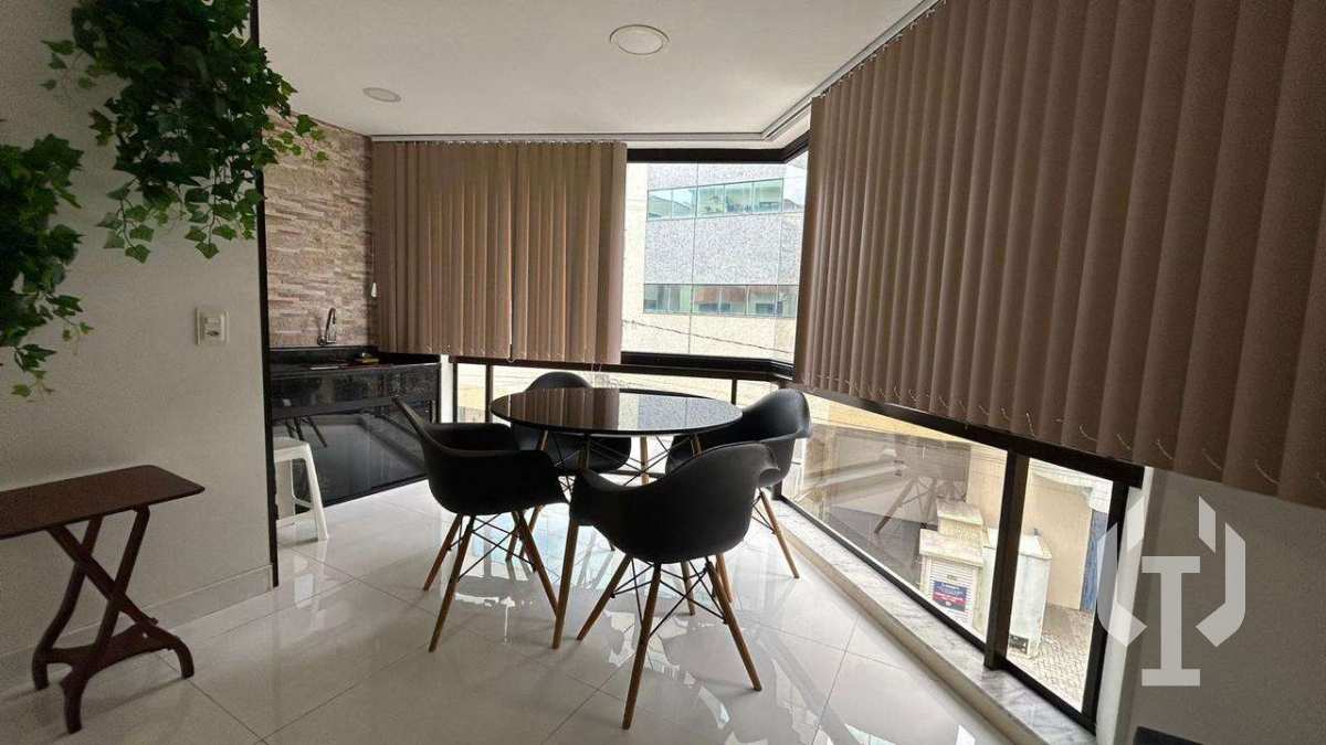 APARTAMENTO NA QUADRA MAR COM 3 DORM PARa locação anual - Invicta Itapema - Assessoria Imobiliária