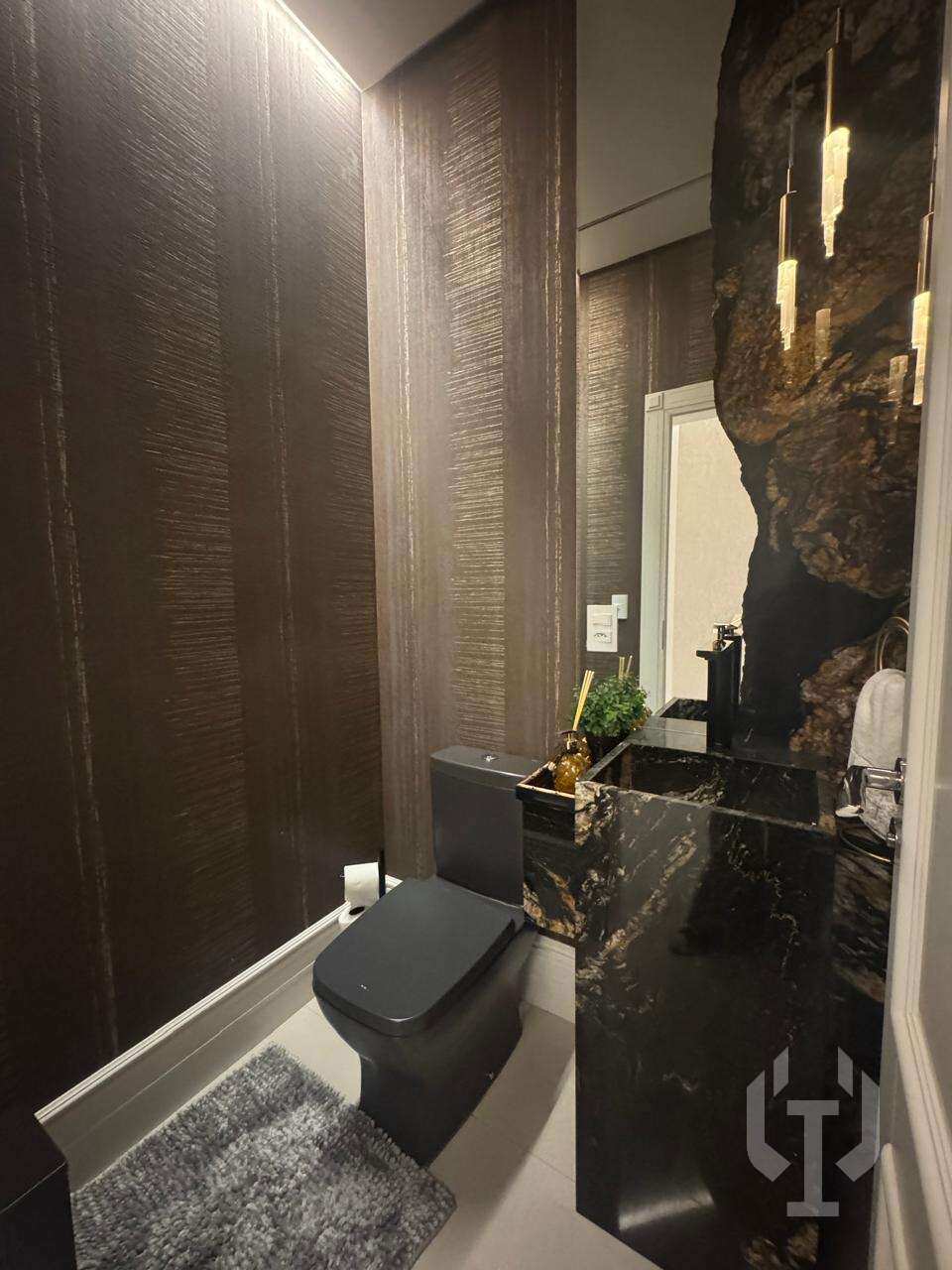  - Apartamento para alugar em Itapema, com 4 quartos, 200m²