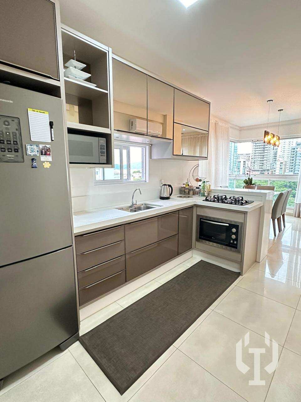  - Apartamento para alugar, no Costa mare, Meia Praia, com 3 quartos, 100m²