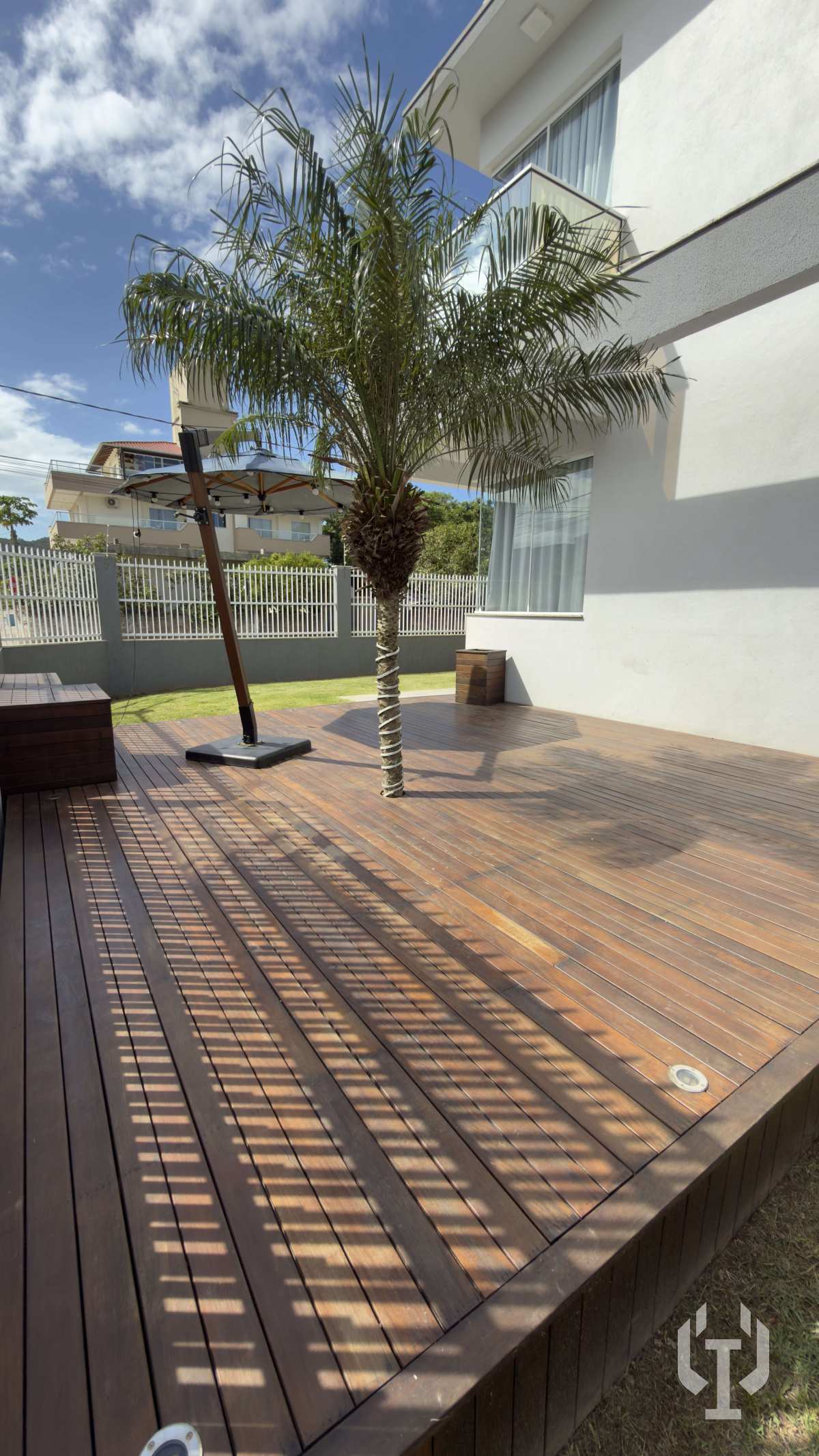  - Casa à venda, com 2 quartos, 100m²