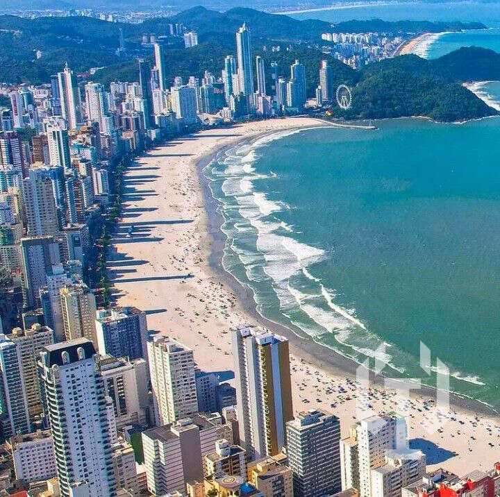  - Terreno à venda em Balneário Camboriú, Centro, 791m²